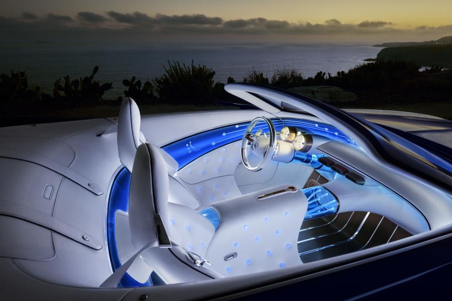 Интерьер Vision Mercedes-Maybach 6 Cabriolet 2017 года  (фото 2 из 40)